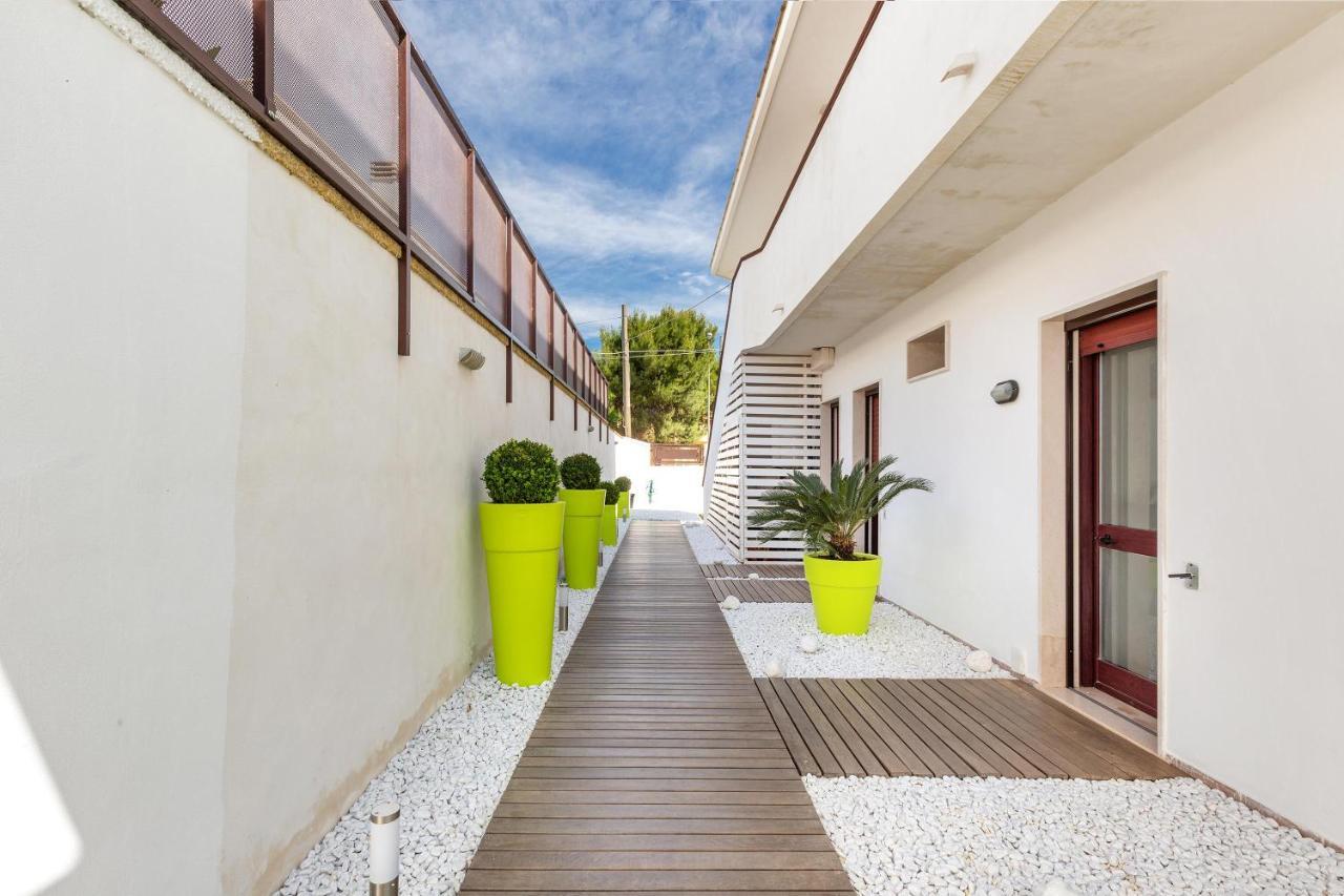 Joy Home Apartments Maruggio Exterior foto
