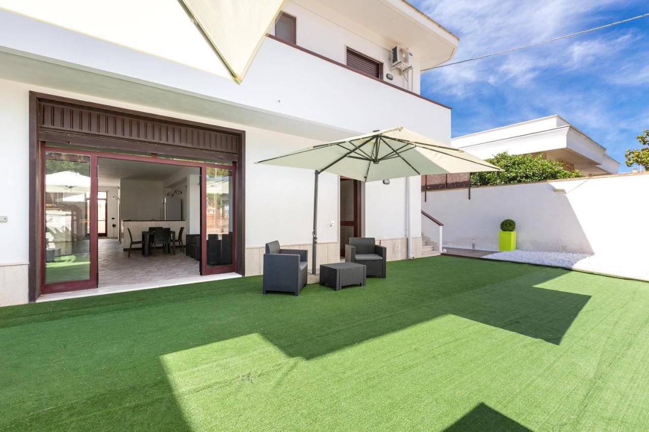 Joy Home Apartments Maruggio Exterior foto
